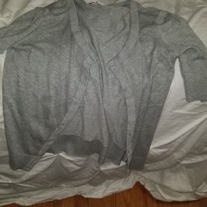 A quarter sleeved cardigan